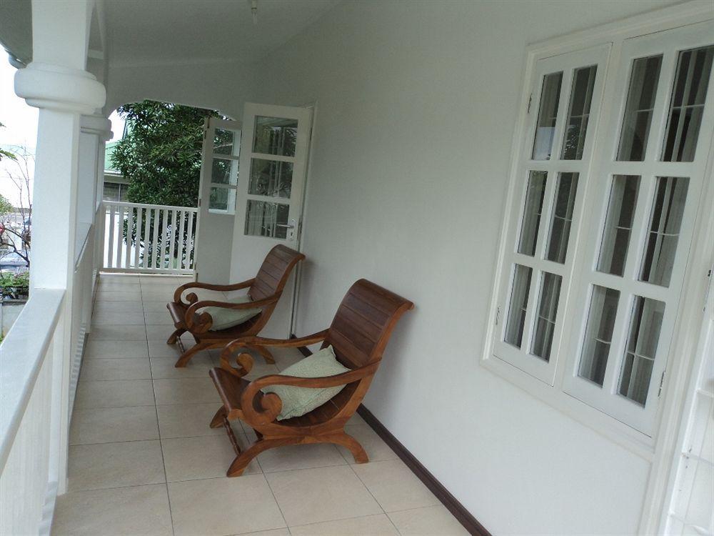 Petit Baie Chalet Pointe La Rue Exterior foto