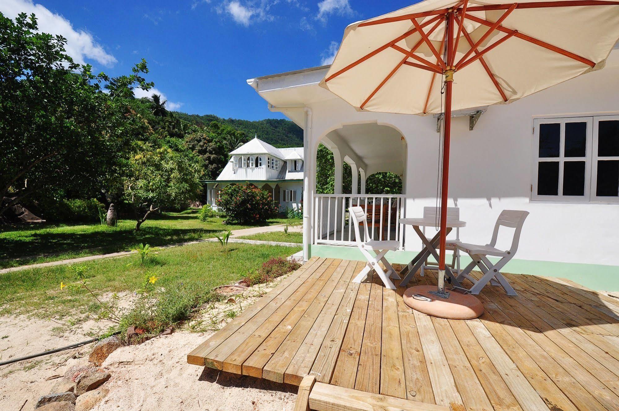 Petit Baie Chalet Pointe La Rue Exterior foto